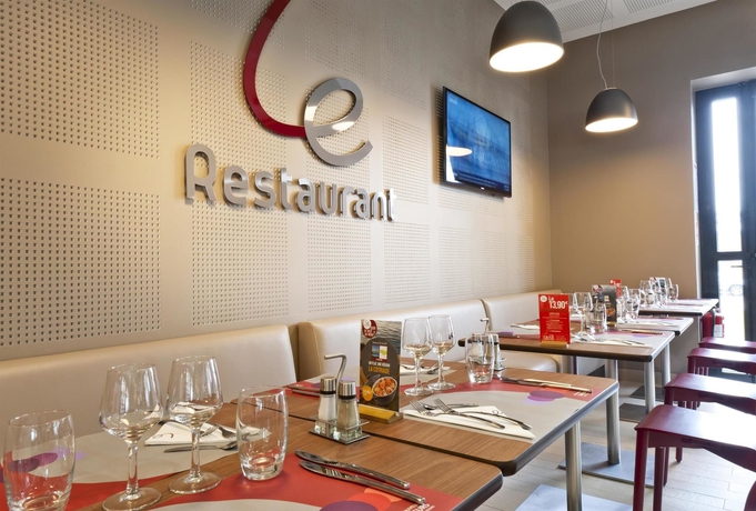 Imagen del bar/restaurante del Hotel ibis Lyon Sud Oullins. Foto 4