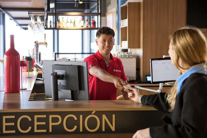 Imagen de los interiores del Hotel ibis Madrid Norte Las Tablas. Foto 14