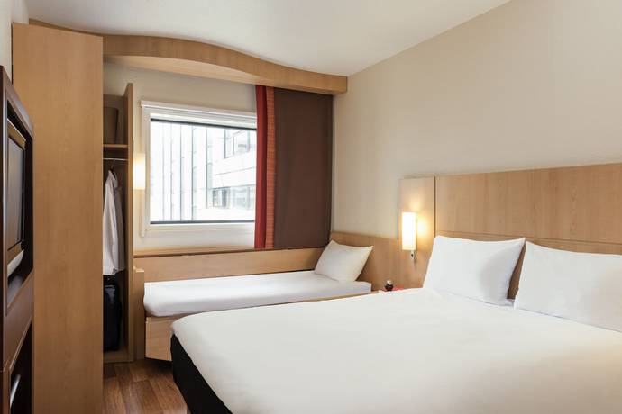 Imagen de la habitación del Hotel ibis Paris Pont De Suresnes. Foto 18