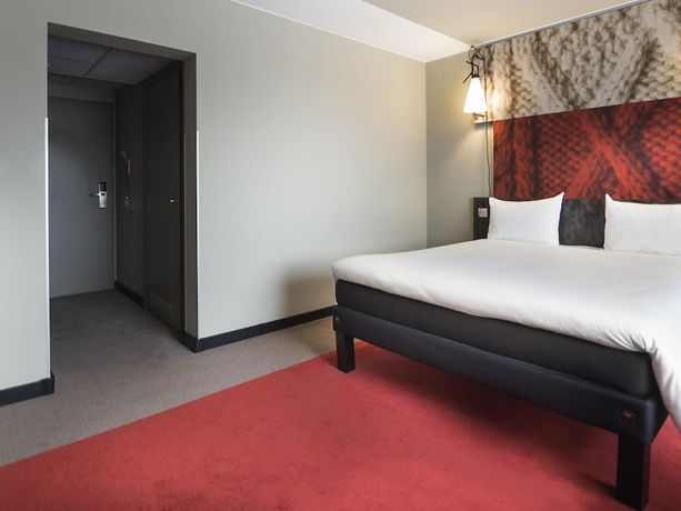 Imagen de la habitación del Hotel ibis Poznan Centrum. Foto 7