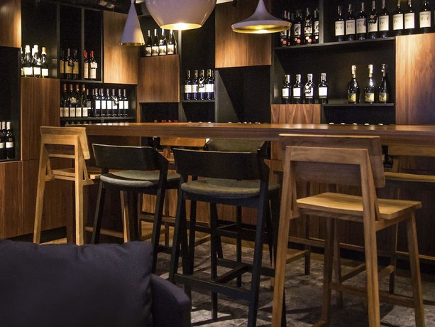 Imagen del bar/restaurante del Hotel ibis Poznan Centrum. Foto 5