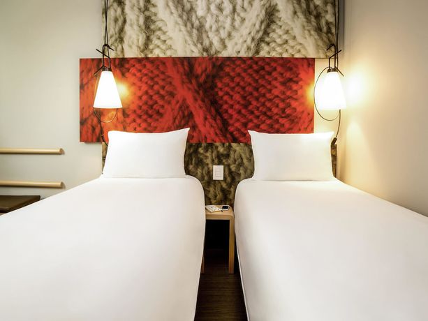 Imagen de la habitación del Hotel ibis Poznan Centrum. Foto 18