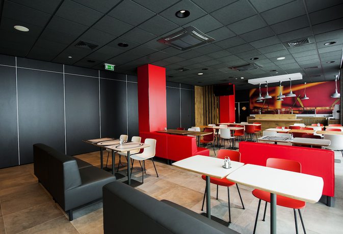 Imagen del bar/restaurante del Hotel ibis Poznan Polnoc. Foto 4
