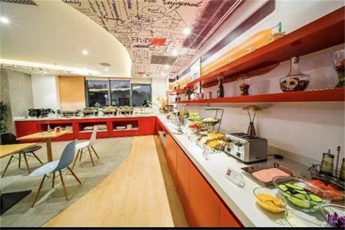 Imagen de la habitación del Hotel ibis Qingdao Hi-Tech Zone Hotel. Foto 10
