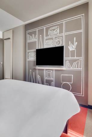 Imagen de la habitación del Hotel ibis Saint Germain en Laye Centre. Foto 11