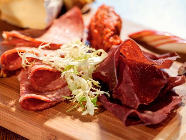 Imagen del bar/restaurante del Hotel ibis Saint Germain en Laye Centre. Foto 6