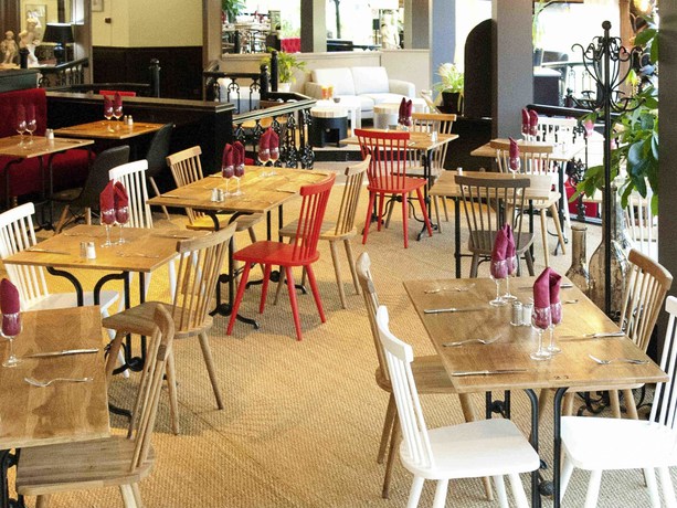 Imagen del bar/restaurante del Hotel ibis Saint-Étienne - La Terrasse. Foto 6