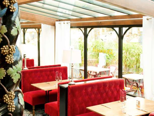 Imagen del bar/restaurante del Hotel ibis Saint-Étienne - La Terrasse. Foto 8