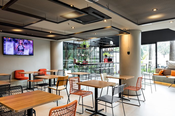 Imagen del bar/restaurante del Hotel ibis São Paulo Barra Funda. Foto 2