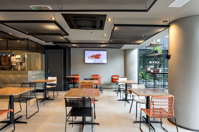 Imagen del bar/restaurante del Hotel ibis São Paulo Barra Funda. Foto 3