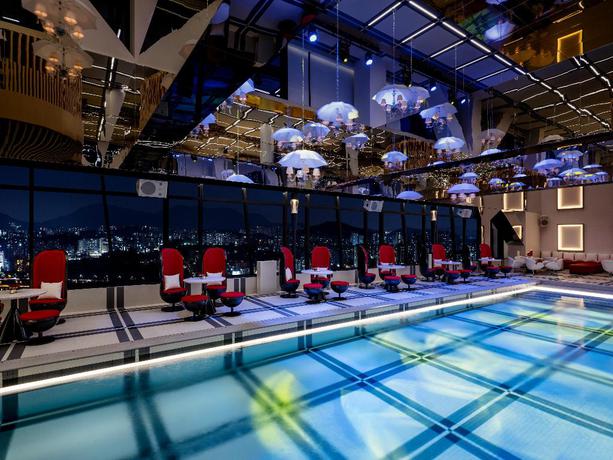 Imagen de la piscina del Hotel ibis Styles Ambassador Seoul Yongsan - Seoul Dragon City. Foto 22