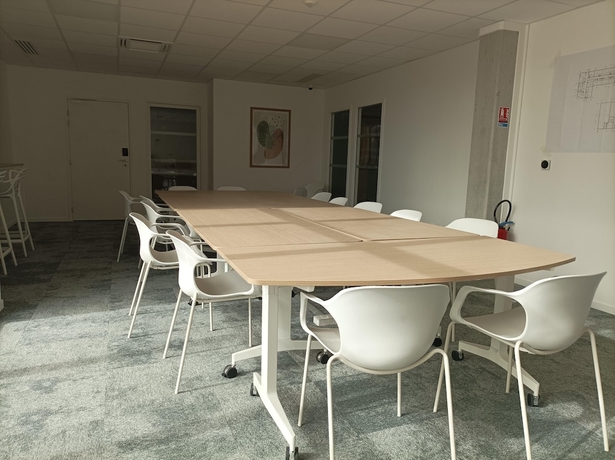 Imagen de los interiores del Hotel ibis Styles Amiens Sud. Foto 13