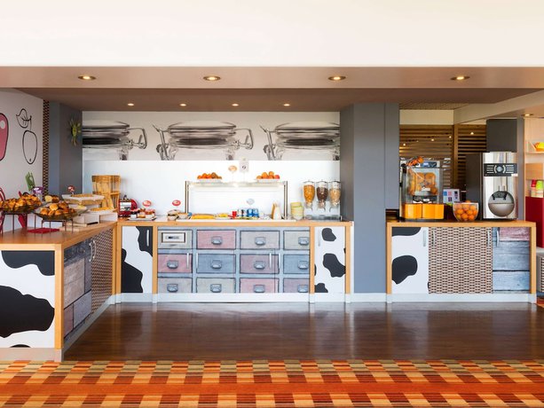 Imagen del bar/restaurante del Hotel ibis Styles Angouleme Nord. Foto 2