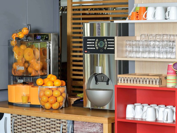 Imagen del bar/restaurante del Hotel ibis Styles Angouleme Nord. Foto 8