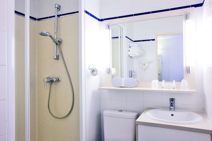 Imagen de la habitación del Hotel ibis Styles Aubagne Gemenos. Foto 13
