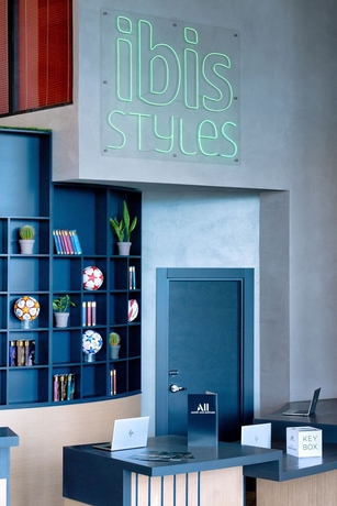 Imagen de los interiores del Hotel ibis Styles Batumi. Foto 15