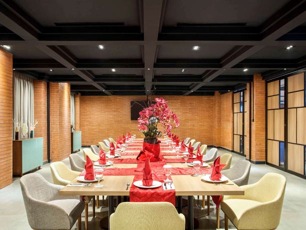Imagen del bar/restaurante del Hotel ibis Styles Bekasi Jatibening. Foto 12