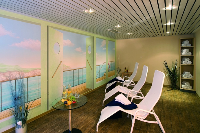 Imagen de la piscina del Hotel ibis Styles Berlin Treptow. Foto 10