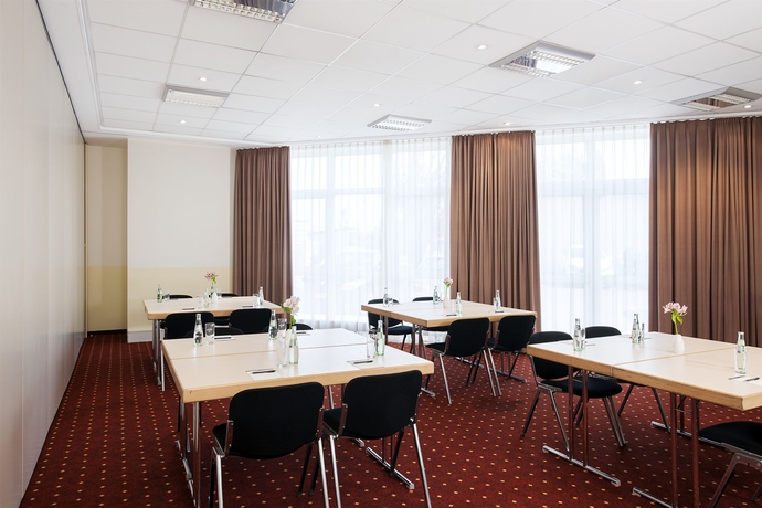 Imagen de los interiores del Hotel ibis Styles Berlin Treptow. Foto 8