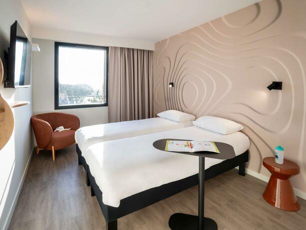 Imagen de la habitación del Hotel ibis Styles Cabri&egrave;s Aix-en-Provence TGV. Foto 12
