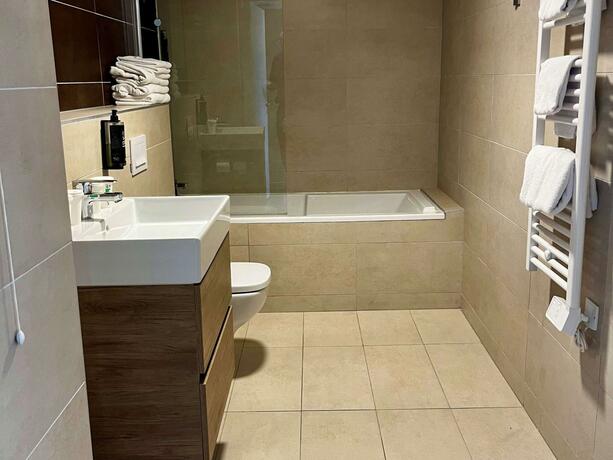 Imagen de la habitación del Hotel ibis Styles Cabri&egrave;s Aix-en-Provence TGV. Foto 14