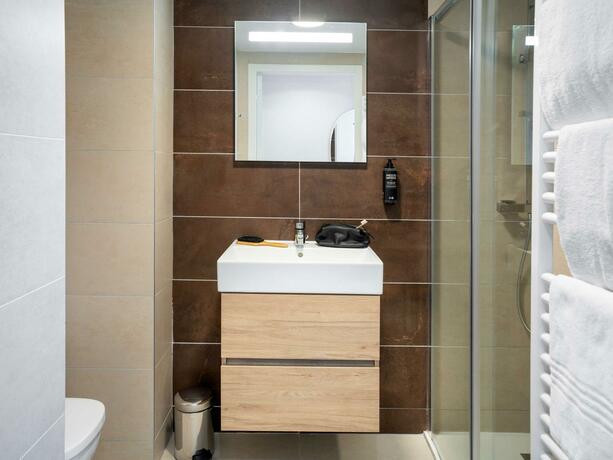 Imagen de la habitación del Hotel ibis Styles Cabri&egrave;s Aix-en-Provence TGV. Foto 17