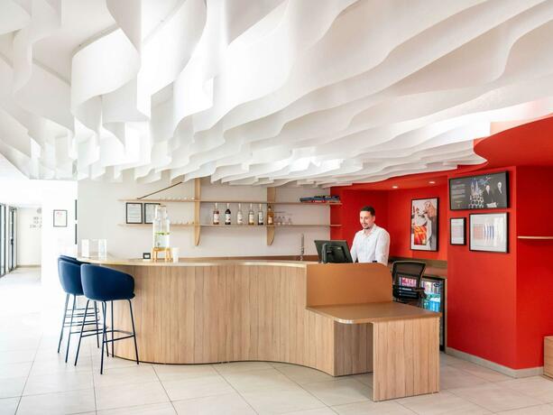 Imagen de los interiores del Hotel ibis Styles Cabri&egrave;s Aix-en-Provence TGV. Foto 26