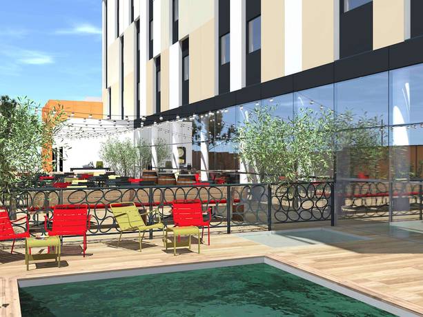 Imagen de la piscina del Hotel ibis Styles Castelnaudary. Foto 15