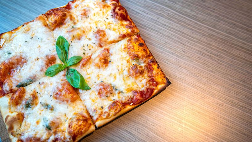 Imagen del bar/restaurante del Hotel ibis Styles Dubai Airport. Foto 11