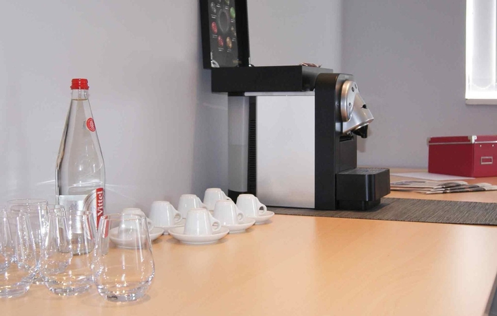 Imagen de los interiores del Hotel ibis Styles Evry Lisses. Foto 10