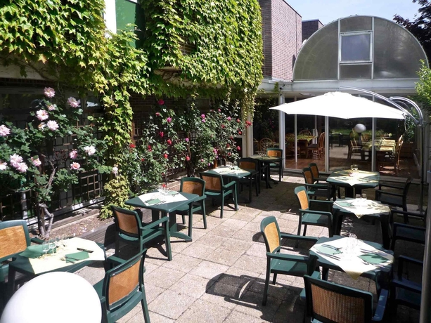 Imagen del bar/restaurante del Hotel ibis Styles Evry Lisses. Foto 7