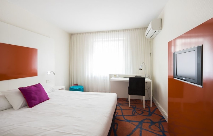 Imagen de la habitación del Hotel ibis Styles Frankfurt City. Foto 9