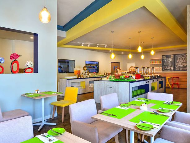 Imagen del bar/restaurante del Hotel ibis Styles Kuala Lumpur Sri Damansara. Foto 6