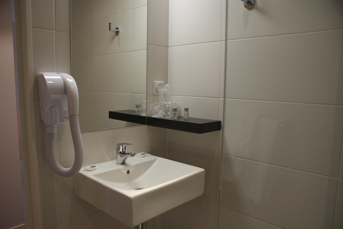 Imagen de los interiores del Hotel ibis Styles La Rochelle Centre les Minimes. Foto 16