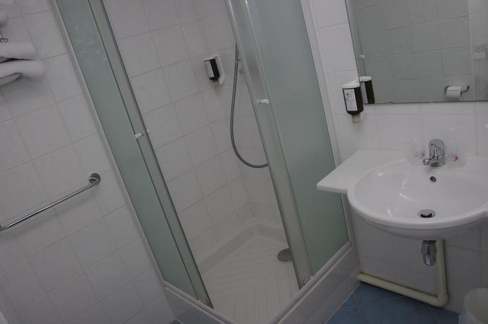 Imagen de la habitación del Hotel ibis Styles Lille Villeneuve d'Ascq. Foto 3