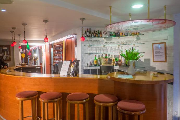 Imagen del bar/restaurante del Hotel ibis Styles Lille Villeneuve d'Ascq. Foto 2