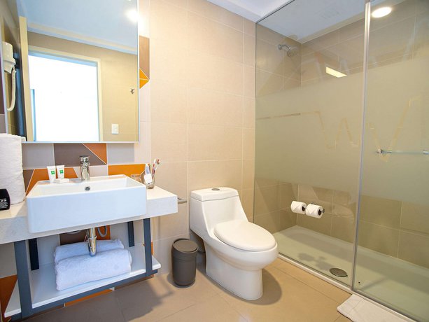 Imagen de la habitación del Hotel ibis Styles Lima Benavides Miraflores Hotel. Foto 17