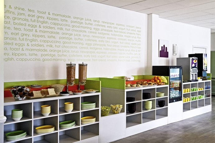 Imagen del bar/restaurante del Hotel ibis Styles London Croydon. Foto 2