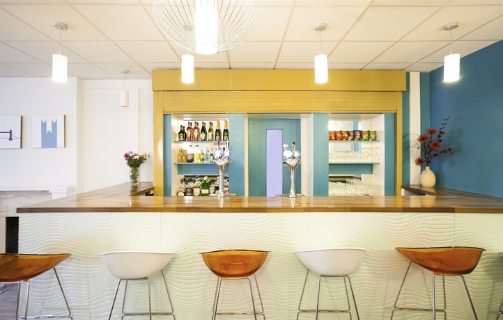 Imagen del bar/restaurante del Hotel ibis Styles London Croydon. Foto 4