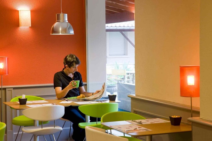 Imagen del bar/restaurante del Hotel ibis Styles Nancy Centre Gare. Foto 8