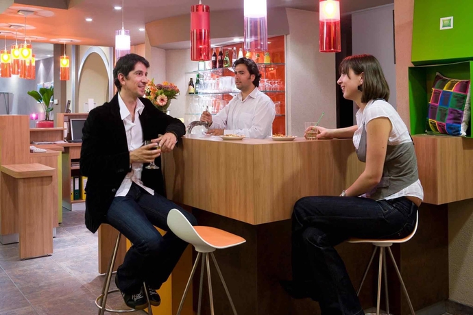 Imagen del bar/restaurante del Hotel ibis Styles Nancy Centre Gare. Foto 9
