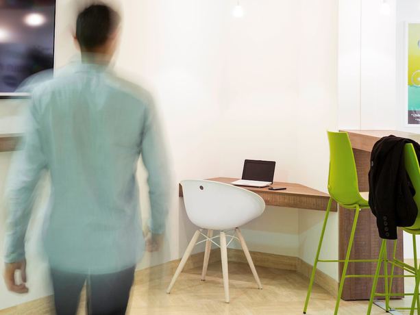 Imagen del bar/restaurante del Hotel ibis Styles Niort Poitou Charentes. Foto 2