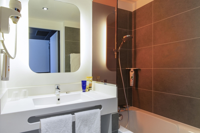 Imagen de la habitación del Hotel ibis Styles Paris CDG Airport. Foto 6