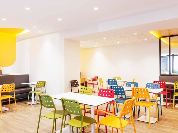 Imagen del bar/restaurante del Hotel ibis Styles Paris La Défense Courbevoie. Foto 12