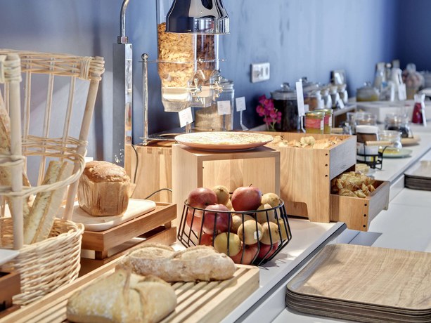 Imagen del bar/restaurante del Hotel ibis Styles Paris Orly Airport. Foto 2