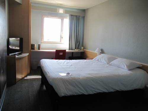 Imagen de la habitación del Hotel ibis Styles Pontivy Centre Bretagne. Foto 11