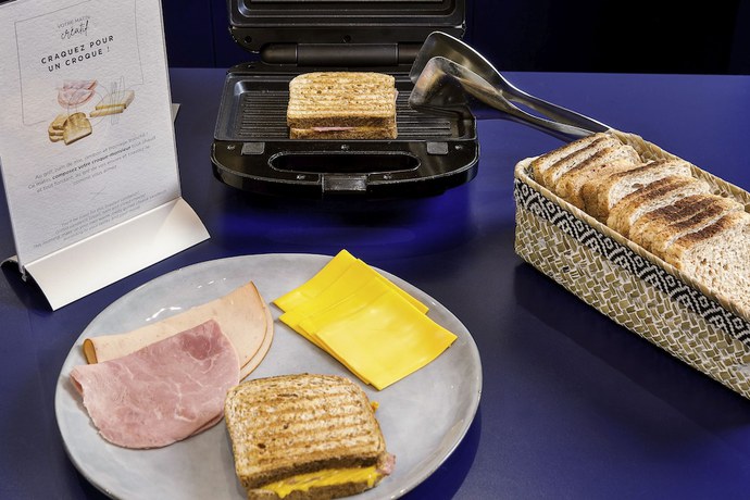 Imagen del bar/restaurante del Hotel ibis Styles Rouen Centre Rive Gauche. Foto 5