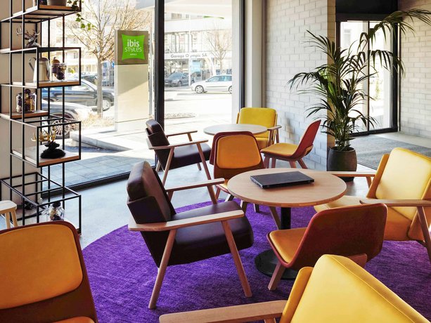 Imagen del bar/restaurante del Hotel ibis Styles Sierre. Foto 6