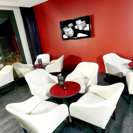 Imagen del bar/restaurante del Hotel ibis Styles Versailles Saint Quentin en Yvelines. Foto 4