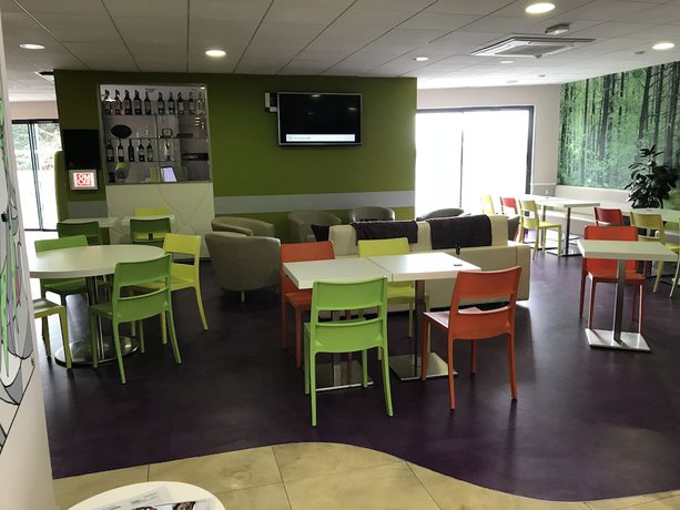 Imagen del bar/restaurante del Hotel ibis Styles Villeneuve sur Lot. Foto 5